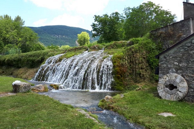 FONTANA ZEN con pietre naturali DA INTERNI con PIANI DI CASCATA ACQUA ,nuovo